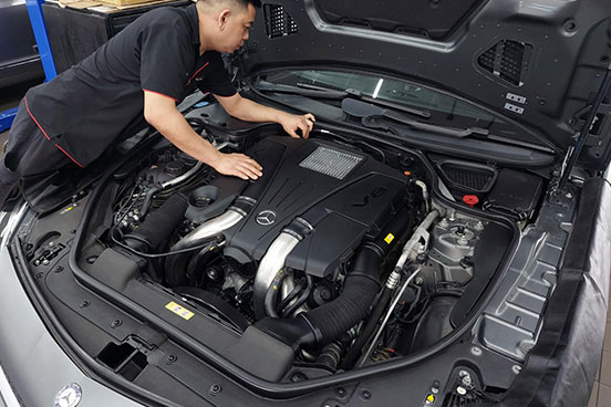 MERCEDES-BENZ REPAIR Our team of Mercedes-Benz Specialists, possess in-depth knowledge which enables us to service and repair some of the renowned Mercedes-Benz’s proprietary specialist technology with features for Comfort, Driveline and Power such as: Airmatic was Mercedes-Benz ways of improving the ride performance to maximise handling and comfort. Automatic G-Tronic transmission allow for a consistent delivery of power with a smooth transition through the gears. Mercedes-AMG Powertrain delivers a beautifully consistent amount of power has become an extremely reliable engine.